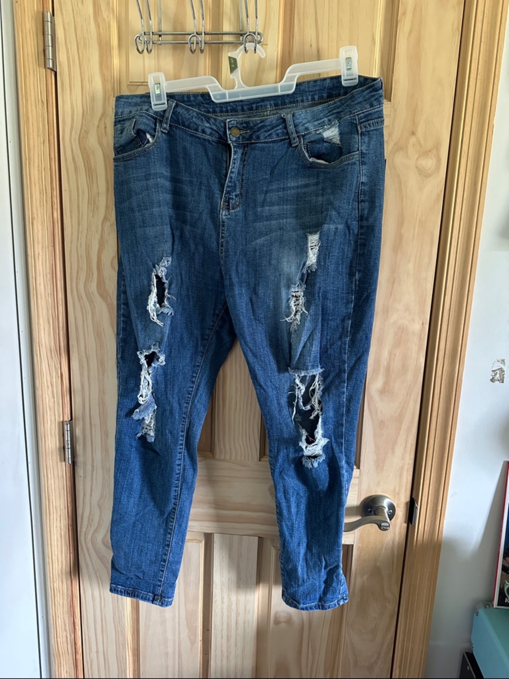 Size XXL Dark Blue Distressed Women's Jeans